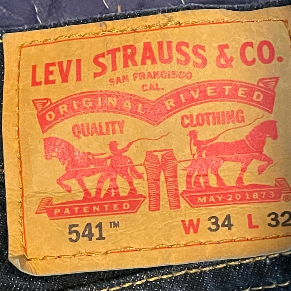 LEVIS 541